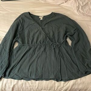 Ava & Viv Faux Wrap Top with String Belt Size 1XL